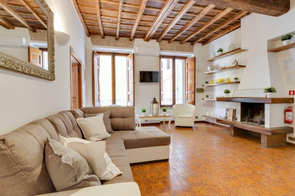 Arenula Luxury Apartment Рим Экстерьер фото