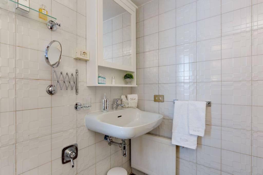 Arenula Luxury Apartment Рим Экстерьер фото