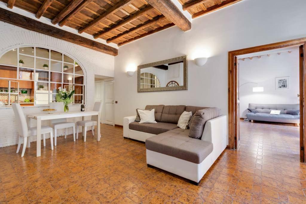 Arenula Luxury Apartment Рим Экстерьер фото